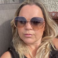 Lindsay Lisle's profile picture