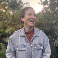 Ali Edwards' profile picture