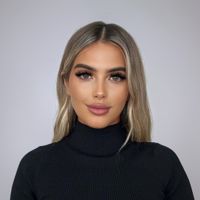 Julia Karapatakis' profile picture