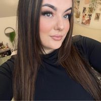 Izzy White's profile picture