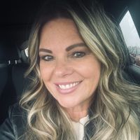 Julie Woolwine's profile picture