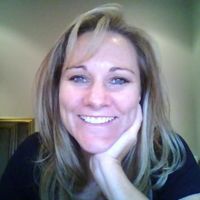 Sally MacKay's profile picture