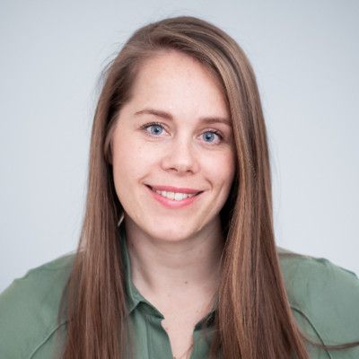 Emelie Lennartsson Interim Business Lawyer at UNSQUARE LAW The Org